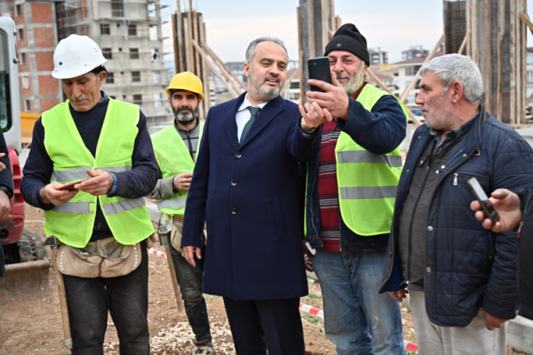 Bursa B&uuml;y&uuml;kşehir'den gen&ccedil;ler i&ccedil;in yeni tesis