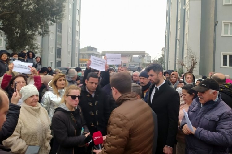 İstanbul'da site sakinleri fahiş aidat zammına isyan etti