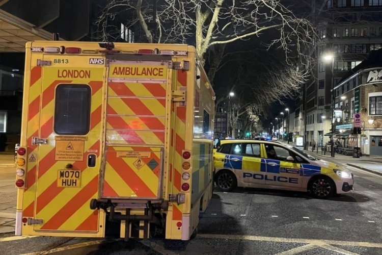 Londra'da silahlı saldırı: 2'si &ccedil;ocuk 5 kişi yaralandı