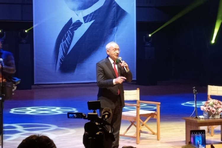Kılı&ccedil;daroğlu, M&uuml;jdat Gezen'in '70. Sanat Yılı' programına katıldı