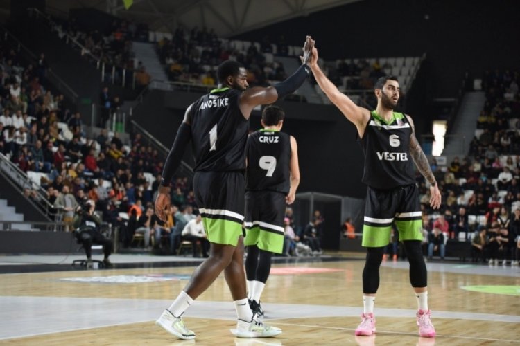 Manisa B&uuml;y&uuml;kşehir Belediyespor,  Galatasaray'ı Nef'i 85-72 mağlup etti