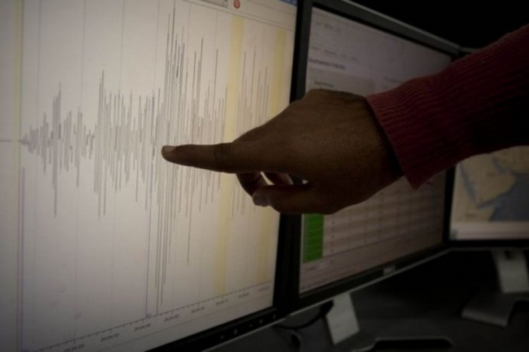 Endonezya'da korkutan deprem!