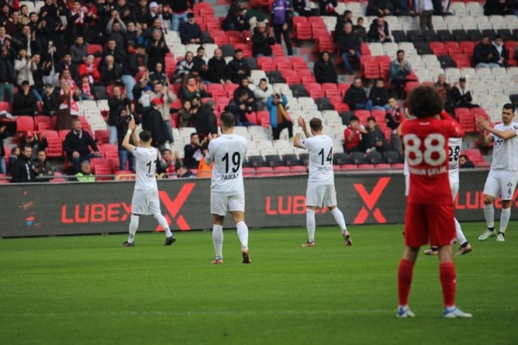 Altay'da, mağlubiyet serisi devam ediyor