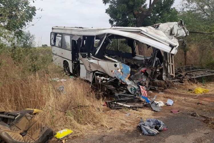 Senegal'de korkun&ccedil; gibi kaza: 19 &ouml;l&uuml;, 24 yaralı