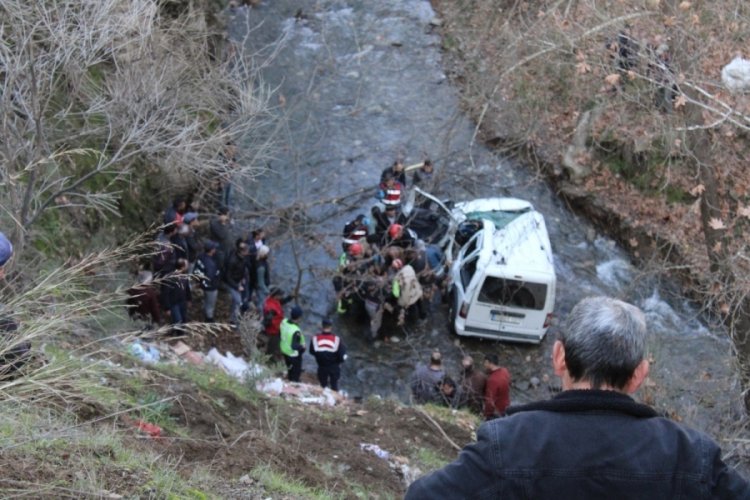 Aydın'da 40 metrelik u&ccedil;urumdan u&ccedil;tular! 2 kişi yaşamını yitirdi