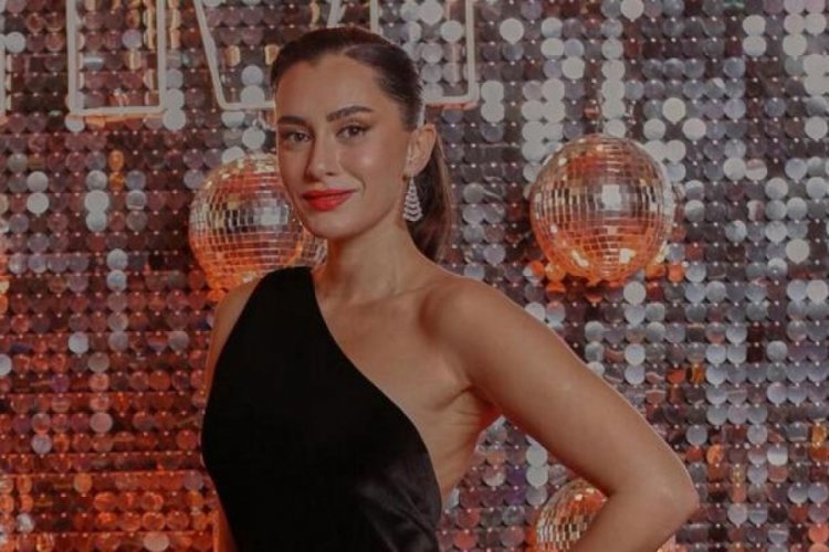 Hande Doğandemir: Dikkat! Bizi &ccedil;ekiyorlar