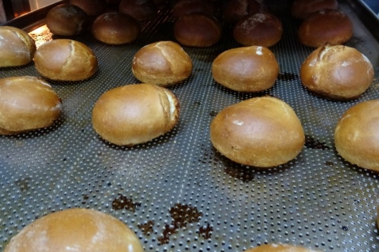 Bitlis'te okulda g&uuml;nde 10 bin ekmek &uuml;retimi yapılacak