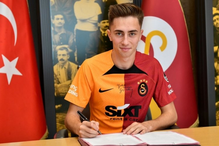 Galatasaray'da bir imza daha