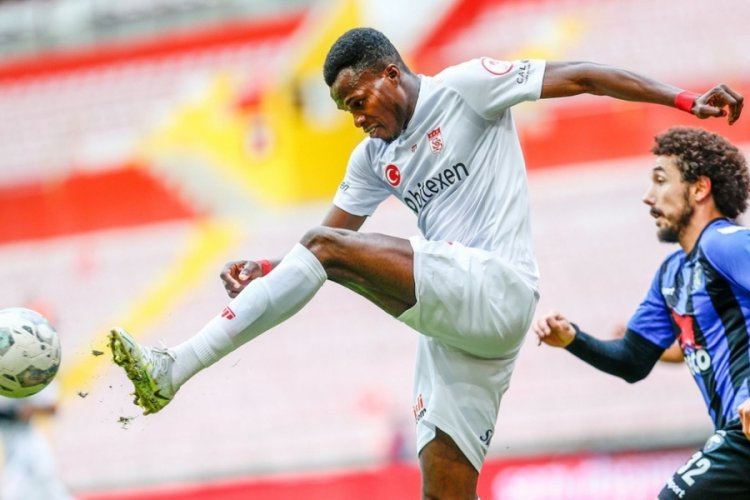 Sivasspor &ccedil;eyrek finalde