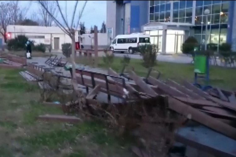 Bursa'da esnafa lodos engeli