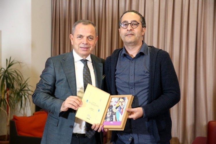Ali İpek Bursa'da "Herkes hikayeler taşır"