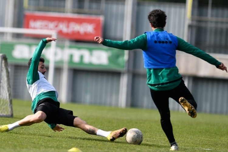 Bursaspor'da hazırlıklar devam ediyor