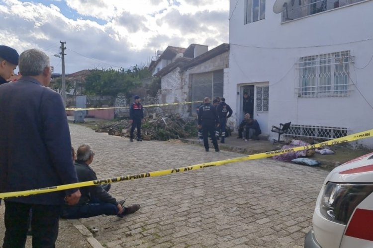 Aydın'da anne ve &ccedil;ocukları evlerinde &ouml;l&uuml; bulundu