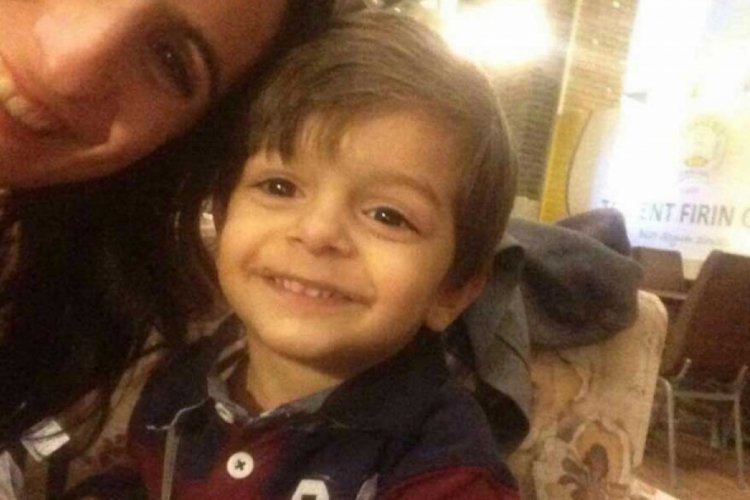 İzmir'de serviste unutularak hayatını kaybeden Alperen'in ailesine tazminat kararı