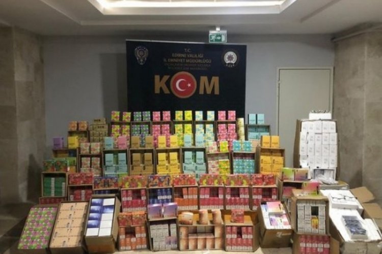 Edirne'de 6 bu&ccedil;uk milyonluk ka&ccedil;ak&ccedil;ılık operasyonu