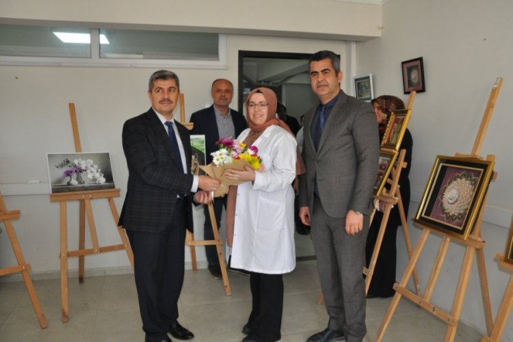 Bursa Mustafakemalpaşa'da a&ccedil;ık lise mezunlarının diploma sevinci