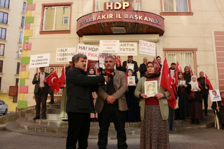 Diyarbakır'da evlat n&ouml;betine 2 aile daha eklendi