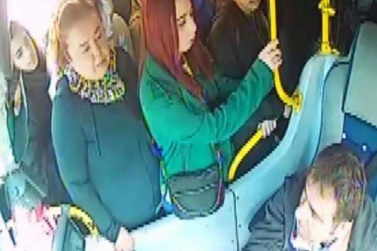 Antalya'da otob&uuml;s şof&ouml;r&uuml; yolculara k&uuml;st&uuml;