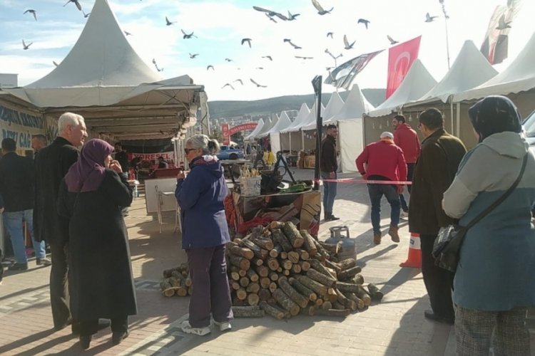 Bursa'da fasulye tanıtımı diye izin aldılar, pazara &ccedil;evirdiler!
