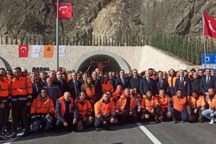 Ulaştırma ve Altyapı Bakanı Karaismailoğlu: 2023 'T&uuml;rkiye Y&uuml;zyılı'nın işaret fişeği olacak