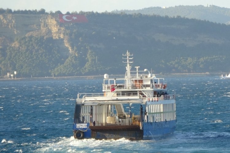 &Ccedil;anakkale'de ada seferlerine fırtına engeli