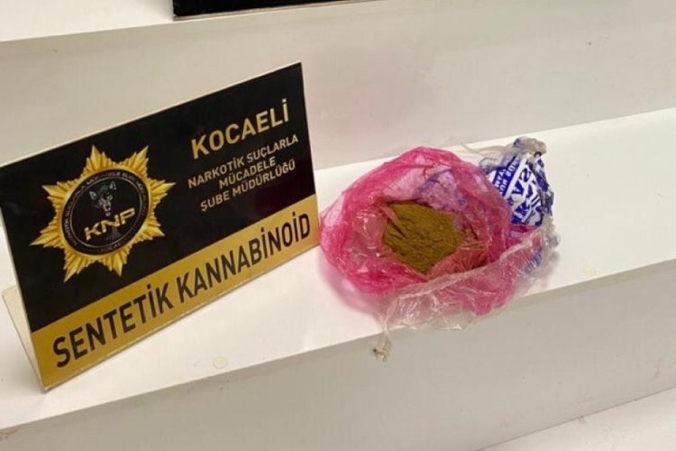 Kocaeli'nde uyuşturucu operasyonunda 9 g&ouml;zaltı