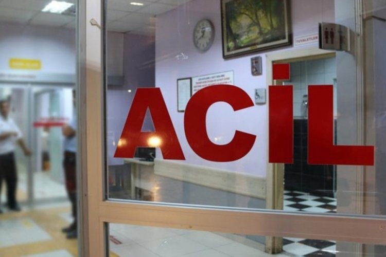 Uşak'ta bir 50 yaşındaki şahıs kestiği ağacın altında kalarak yaşamını yitirdi
