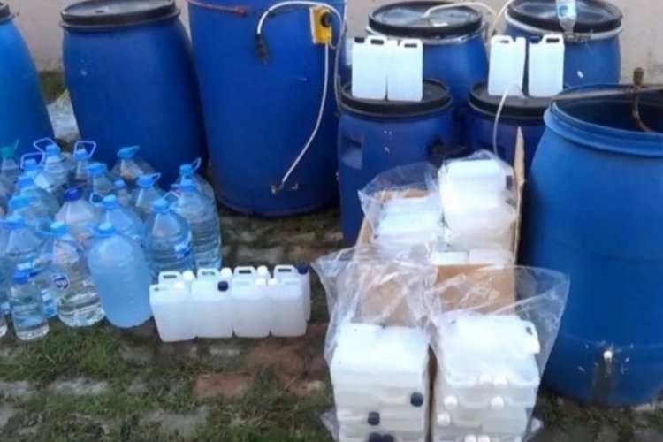Tekirdağ'da sahte i&ccedil;ki &uuml;retilen evlere operasyon