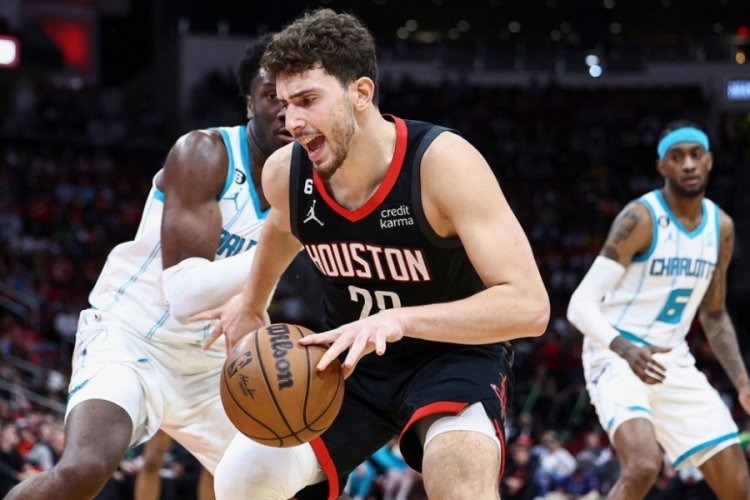 Basketbolcu Alperen Şeng&uuml;n hedefini a&ccedil;ıkladı