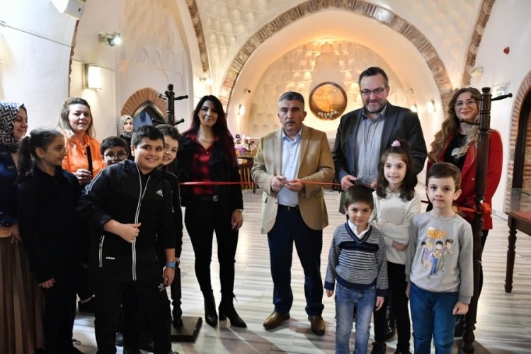 Bursa'da renkli sergi