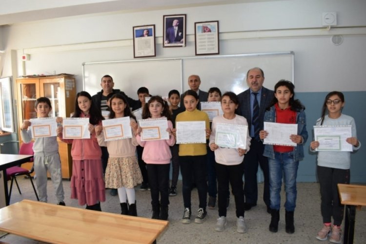 &Ccedil;orum Sungurlu'da 7 bin 491 &ouml;ğrenci karne aldı