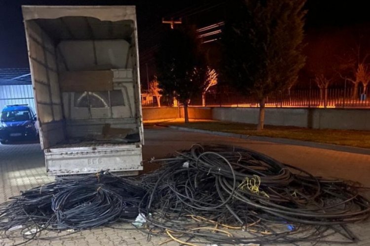 Bursa'da hırsızlık &ccedil;etesi jandarma tarafından yakalandı
