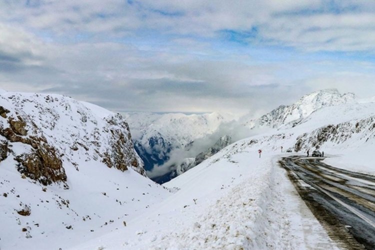 &Ccedil;in'de &ccedil;ığ! 28 kişi hayatını kaybetti