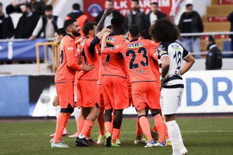 Başakşehir Kasımpaşa'yı mağlup etti