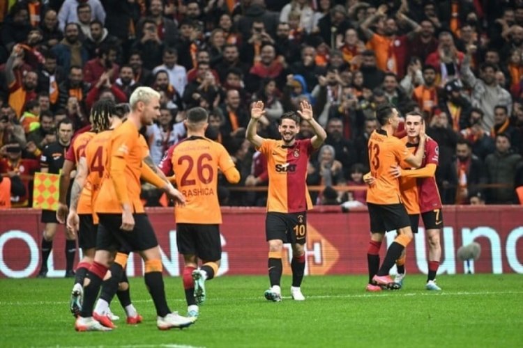 Galatasaray Antalyaspor'u mağlup etti