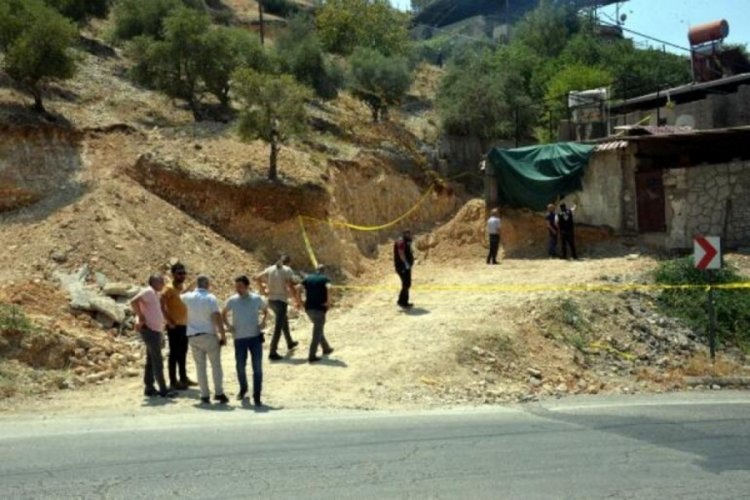 Bah&ccedil;eden iki ceset &ccedil;ıkmıştı! 76 yaşındaki cinayet sanığı...