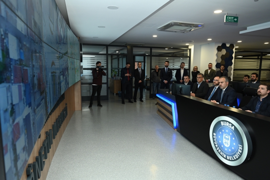 Bursa'da trafik y&ouml;netiminde d&uuml;nyada bir ilk