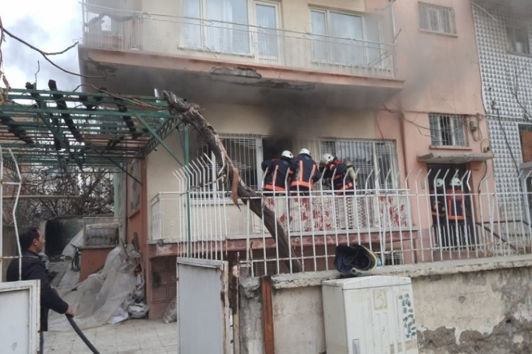 Malatya'da ev yangını korkuttu