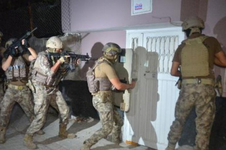 Adana'da ikna edilen 5 PKK'lı teslim oldu