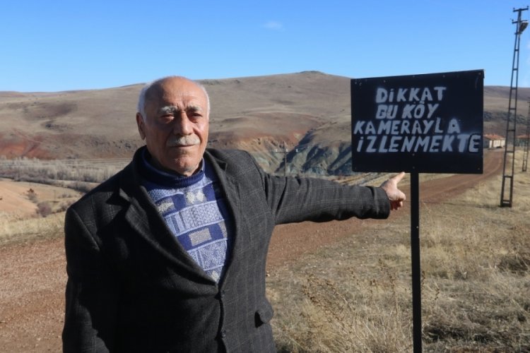 Kameraları g&ouml;ren hırsızlar bu k&ouml;y&uuml;n yakınından bile ge&ccedil;emedi