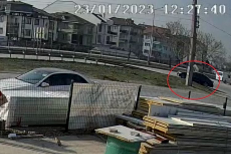 Bursa'da direksiyon başında rahatsızlanan şof&ouml;r kaza yaptı