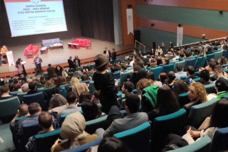 Bursa Barosu'ndan 2022-2023 d&ouml;nemi staj eğitim merkezi a&ccedil;ılışı