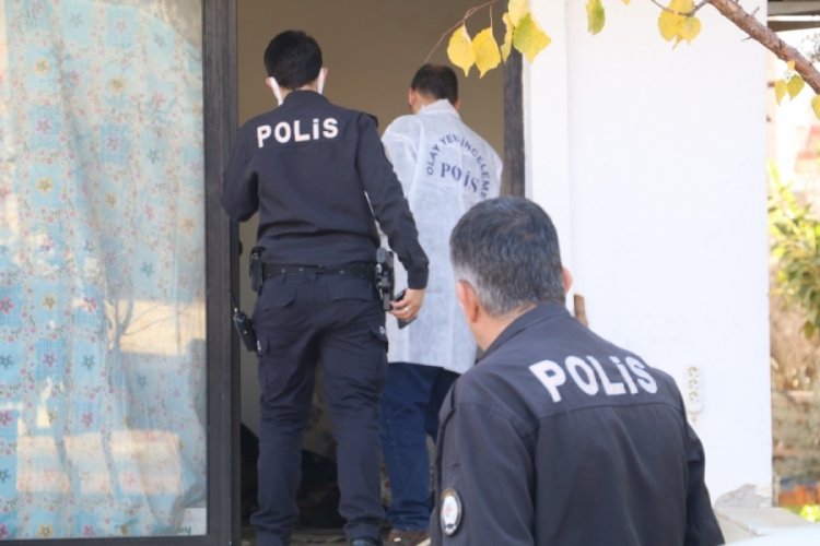 Yalnız yaşadığı d&uuml;kkandan 2 g&uuml;n boyunca &ccedil;ıkmayınca &ouml;ld&uuml;ğ&uuml; &ouml;ğrenildi