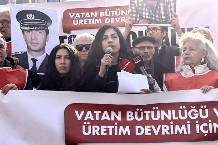 Vatan Partisi Bursa'dan 'Vatan B&uuml;t&uuml;nl&uuml;ğ&uuml; ve &Uuml;retim İ&ccedil;in NATO'dan &Ccedil;ıkalım' basın a&ccedil;ıklaması