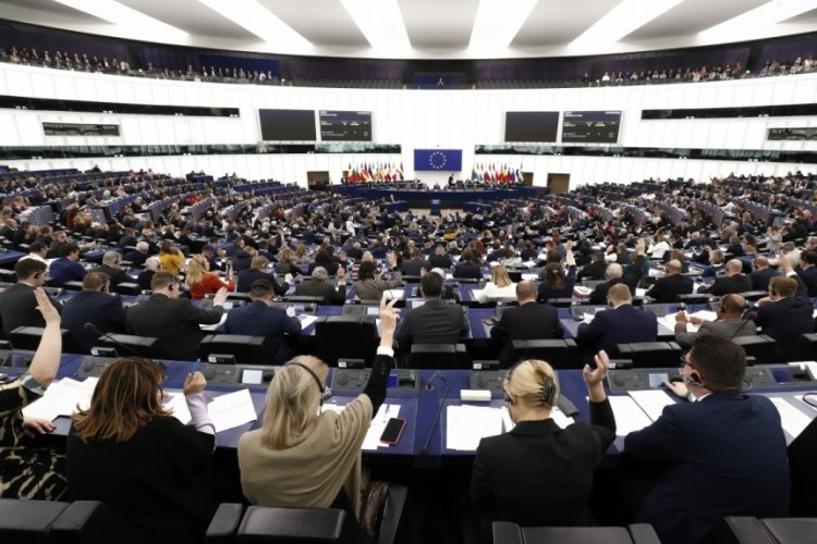 AP'nin yolsuzluk skandalı Polonya'ya uzandı