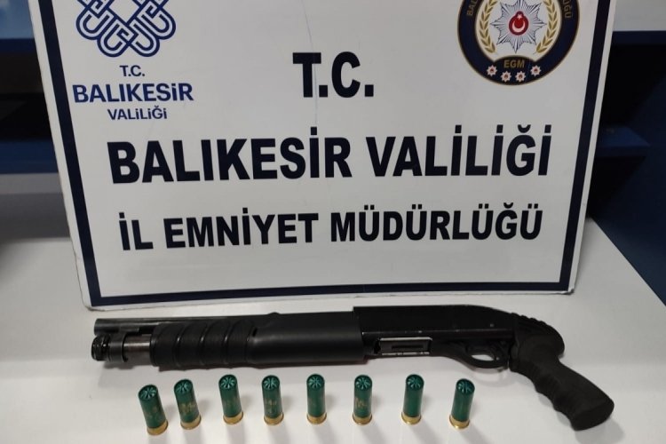Balıkesir'de 152 aranan şahıstan 80'i cezaevine g&ouml;nderildi