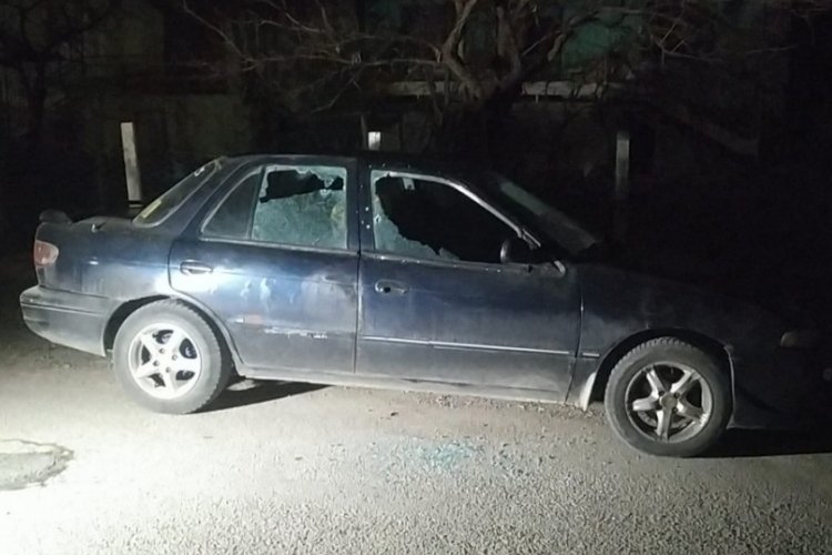 &Ccedil;orum'da park halindeki araca kurşun yağdırdılar