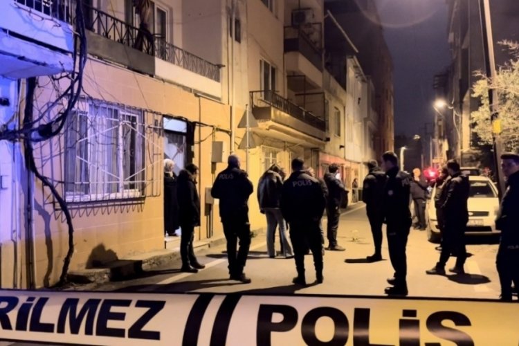 Bursa'da konuşmak istediği solisti kızının &ouml;n&uuml;nde başından vurdu