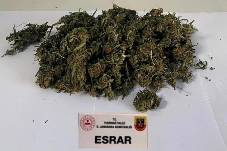 Tekirdağ'da ş&uuml;pheli otomobilde esrar bulundu