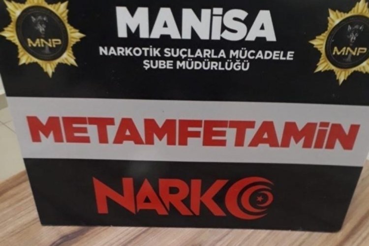 Manisa'da durdurulan ara&ccedil;ta metamfetaminle yakalandı